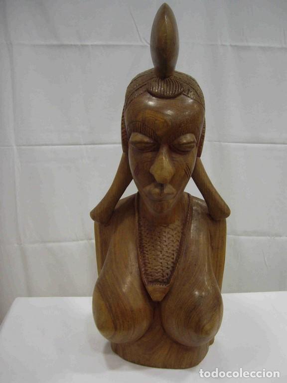 Antig&uuml;edades: BUSTO MUJER MADERA ROJA - Foto 1