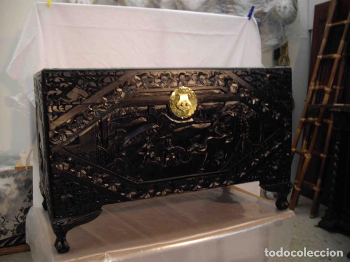 Antig&uuml;edades: BA&Uacute;L ALCANFOR LACADO NEGRO A - Foto 4