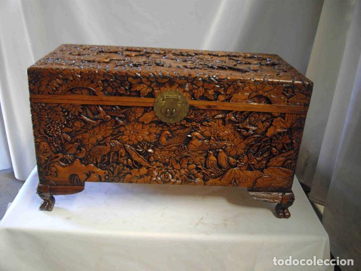 Antig&uuml;edades: ARCA TALLADA FAISANES OSCURA - Foto 1