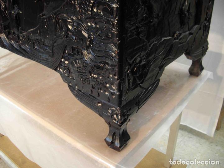 Antig&uuml;edades: BA&Uacute;L ALCANFOR LACADO NEGRO B - Foto 5