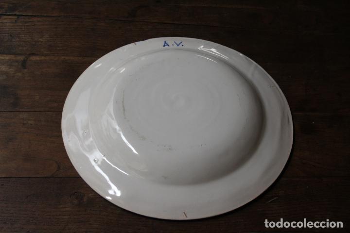 Antig&uuml;edades: plato de manises pajaro - Foto 2