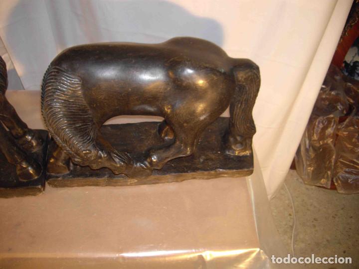 Antig&uuml;edades: FIGURA CABALLO PIEDRA - Foto 3