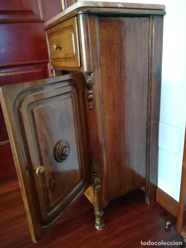 Antig&uuml;edades: Mesita - Foto 3