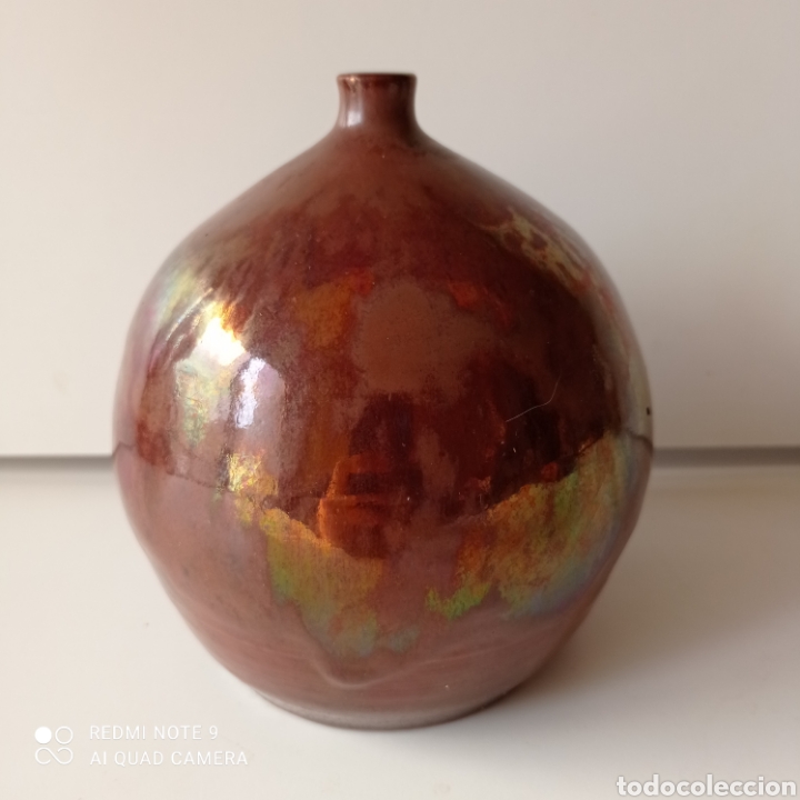 Antig&uuml;edades: Florero met&aacute;lico - Foto 1