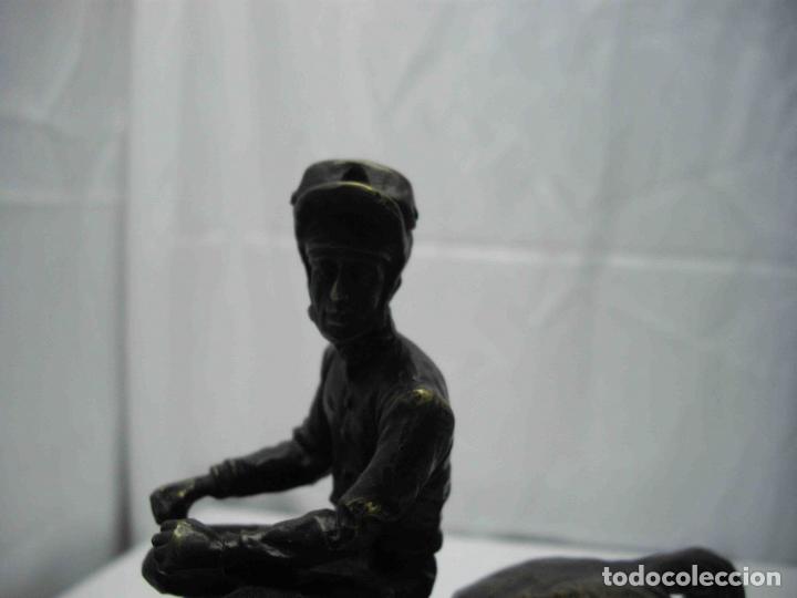 Antig&uuml;edades: FIGURA BRONCE JOKEY - Foto 4
