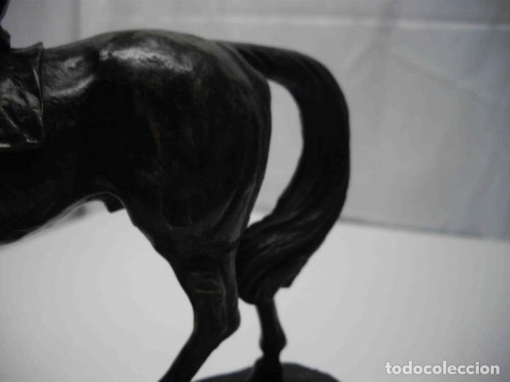 Antig&uuml;edades: FIGURA BRONCE JOKEY - Foto 6