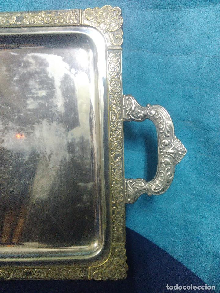 Antig&uuml;edades: BANDEJA ASAS ALPACA PLATEADA Y CINCELADA - Foto 3