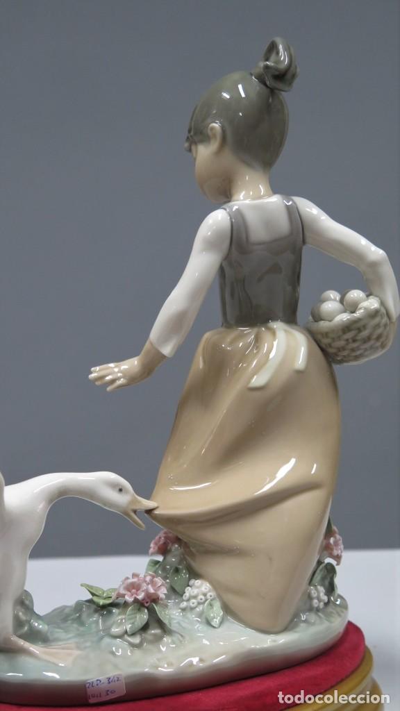Antig&uuml;edades: FIGURA DE MUCHACHA CON PATO. LLADRO - Foto 5