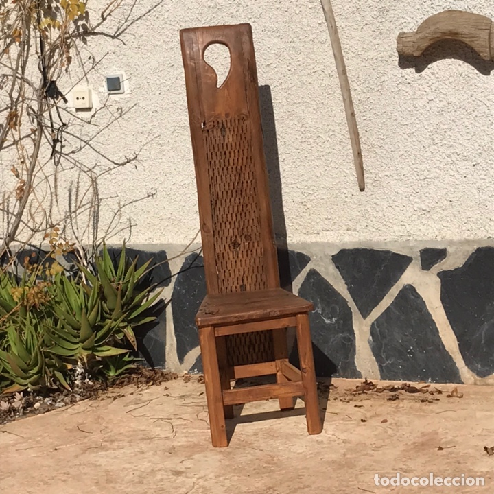Antig&uuml;edades: Silla r&uacute;stica construida con balda de trillo - Foto 3