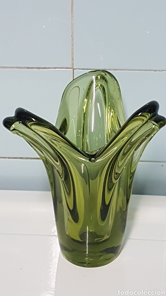 Antig&uuml;edades: Jarr&oacute;n florero cristal verde - Foto 2
