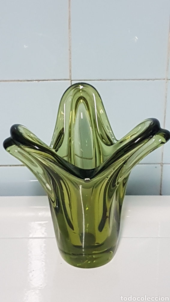 Antig&uuml;edades: Jarr&oacute;n florero cristal verde - Foto 3