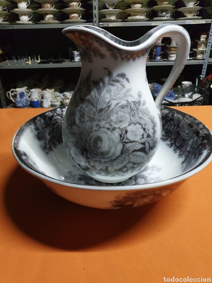 Antig&uuml;edades: Espectacular Jofaina - Foto 1