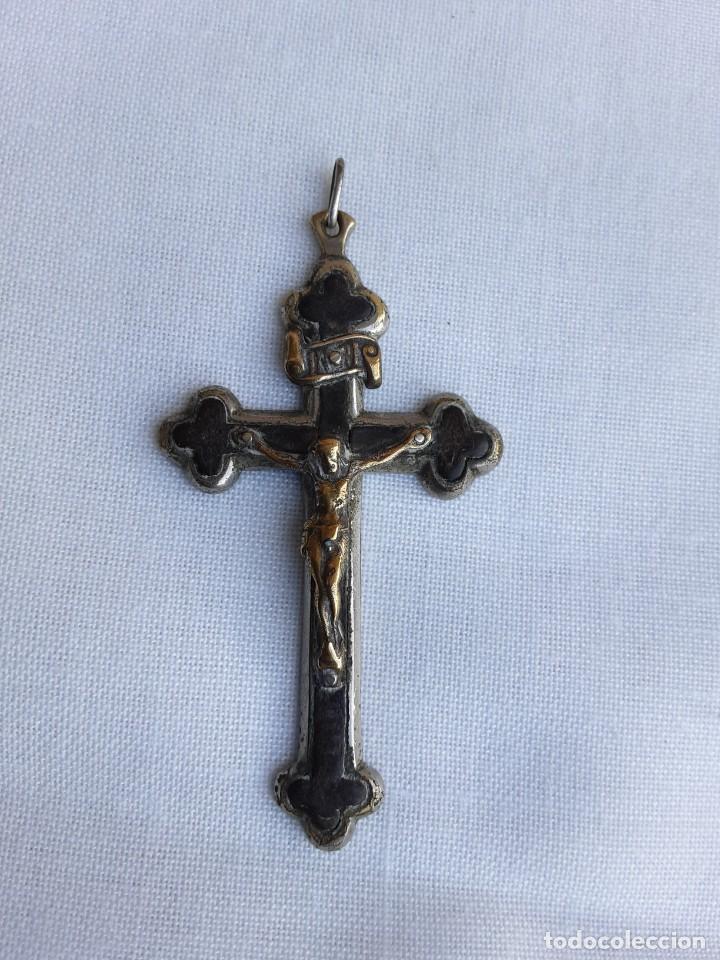 Antig&uuml;edades: Crucifijo de bronce - Foto 1