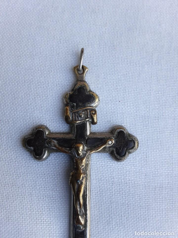 Antig&uuml;edades: Crucifijo de bronce - Foto 2