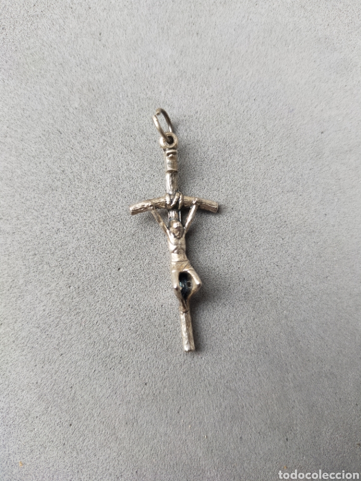Antig&uuml;edades: CRUZ DE METAL PLATEADO. - Foto 1