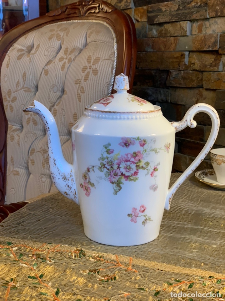 Antig&uuml;edades: cafetera de porcelana - Foto 1