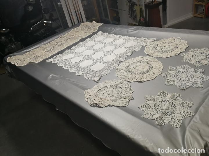 Antig&uuml;edades: GRAN LOTE DE ANTIGUOS PA&Ntilde;ITOS DE CROCH&Eacute; - Foto 2