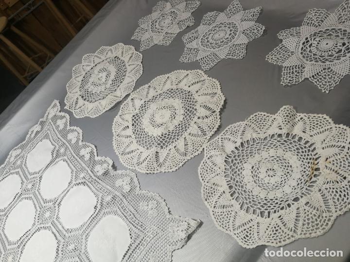 Antig&uuml;edades: GRAN LOTE DE ANTIGUOS PA&Ntilde;ITOS DE CROCH&Eacute; - Foto 25