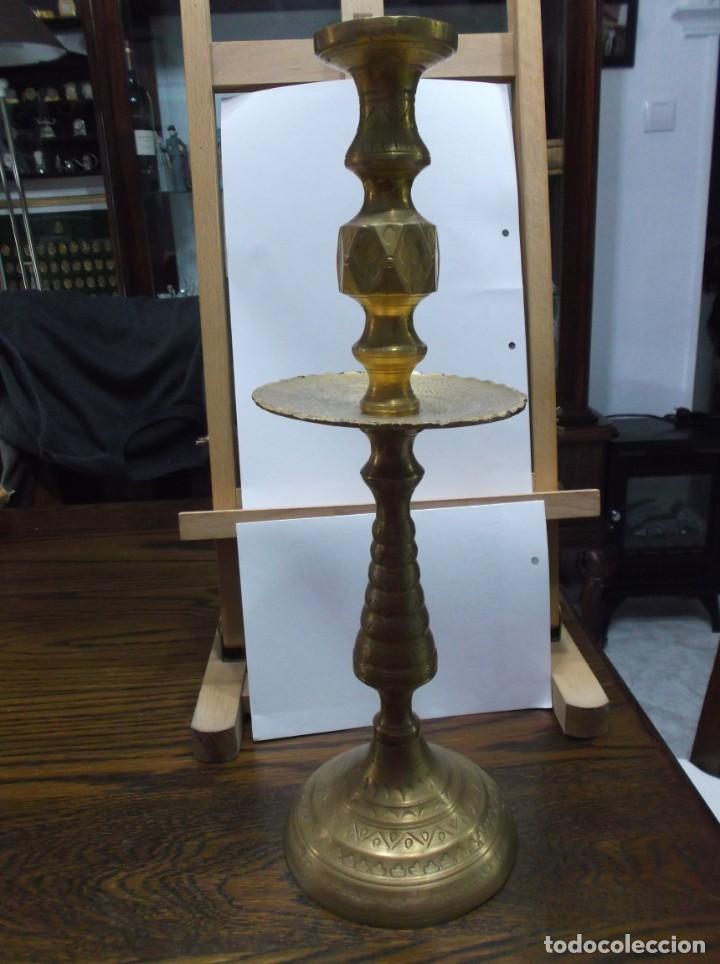 Antig&uuml;edades: CANDELABRO DE METAL. - Foto 1