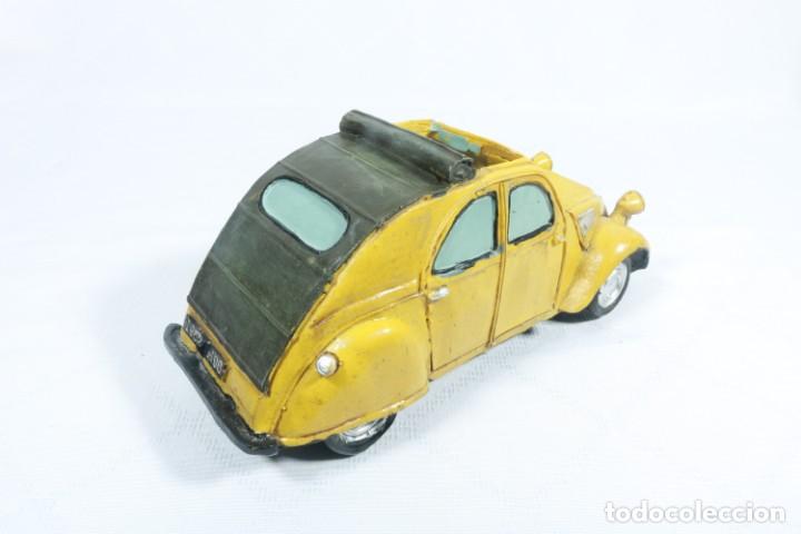 Antig&uuml;edades: Miniatura citroen c2 1952 h96 - Foto 7