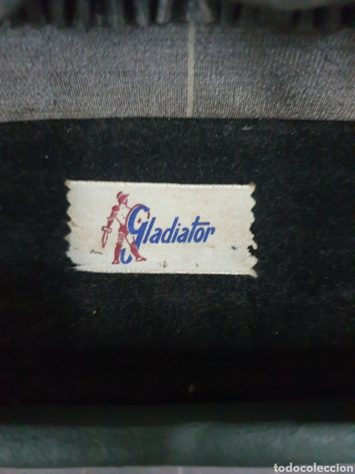 Antig&uuml;edades: Maleta Gladiator - Foto 5