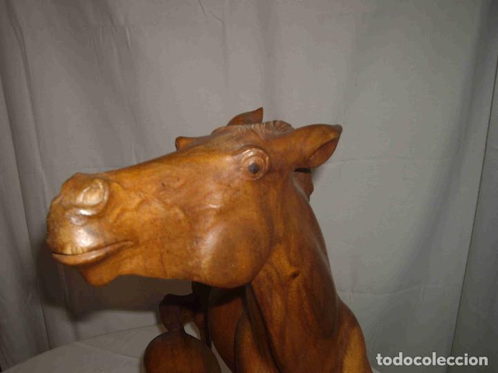 Antig&uuml;edades: TALLA MADERA CABALLO Y POTRILLO - Foto 3