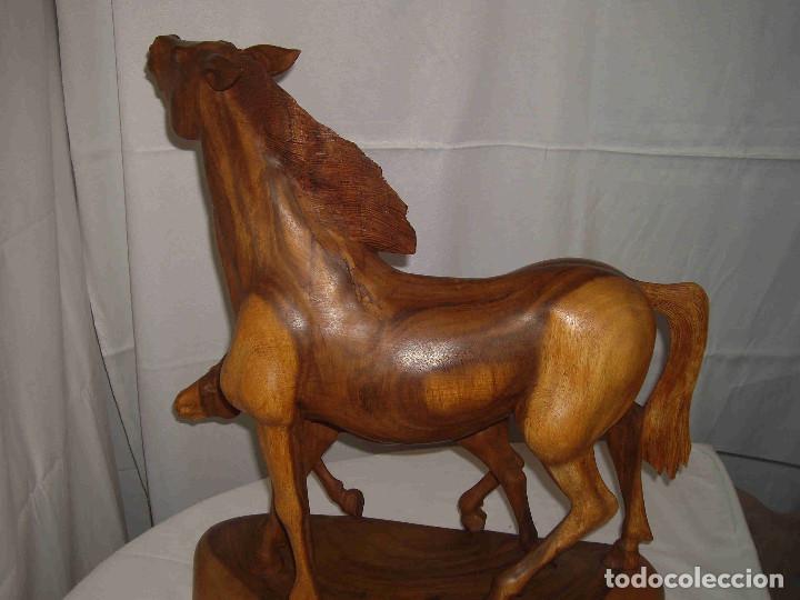 Antig&uuml;edades: TALLA MADERA CABALLO Y POTRILLO - Foto 8