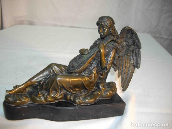 Antig&uuml;edades: FIGURA BRONCE MUJER ALADA LAUD - Foto 2