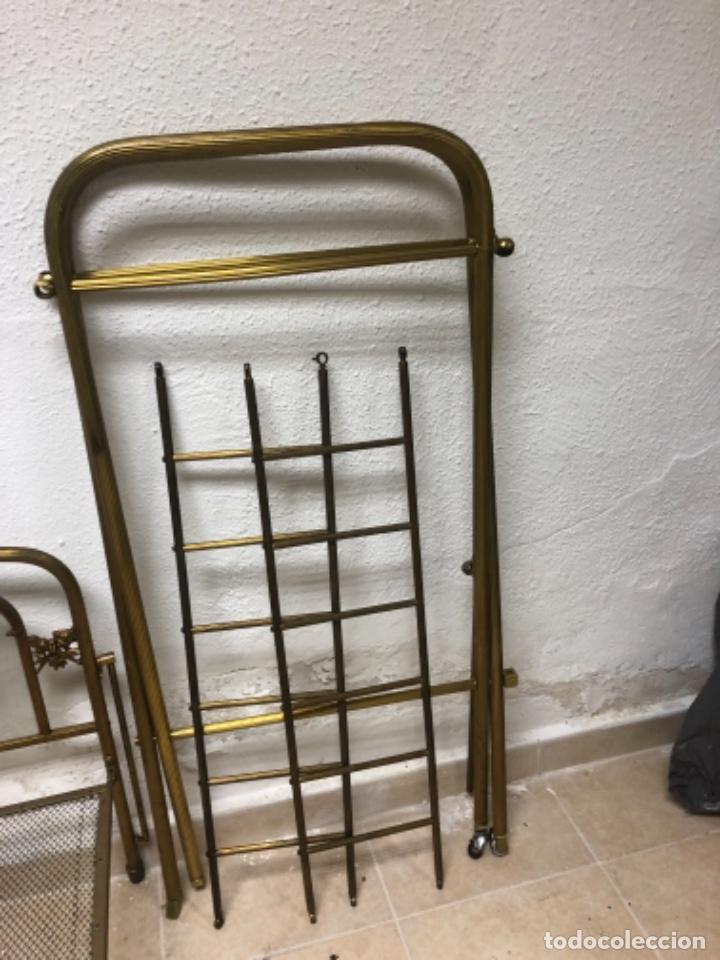 Antig&uuml;edades: Cuna de Bronce y cristal - Foto 6