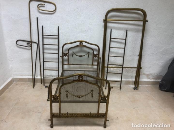 Antig&uuml;edades: Cuna de Bronce y cristal - Foto 10