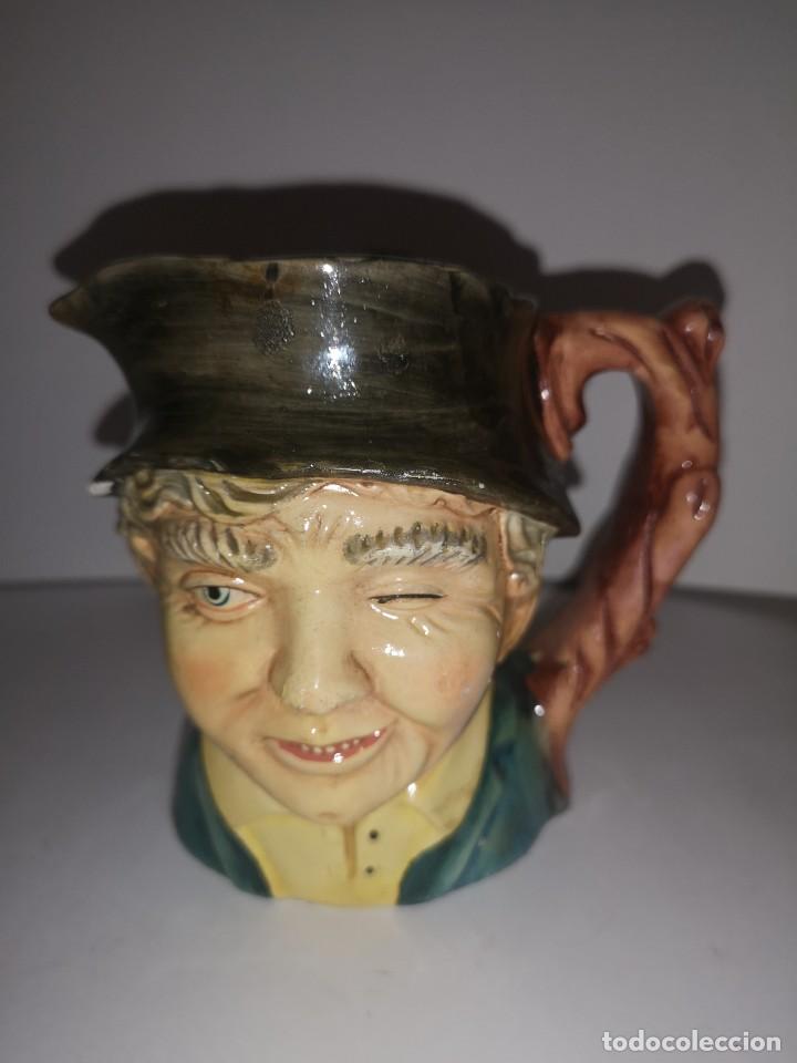 Antig&uuml;edades: 3 jarras cer&aacute;mica talladas - Foto 4
