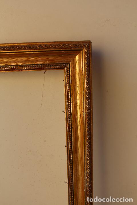 Antig&uuml;edades: marco de madera dorada - Foto 1