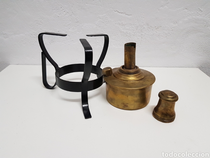Antig&uuml;edades: Hornillo de bronce de mecha ,soporte de hierro - Foto 2