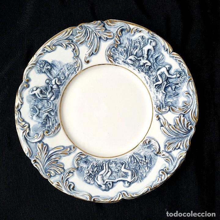 Antig&uuml;edades: PLATO GRANDE CON RELIEVES CAPODIMONTE - Foto 1
