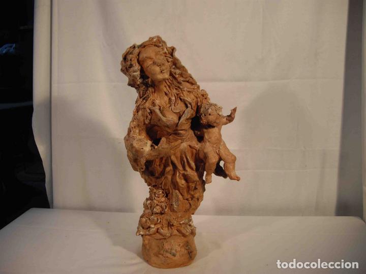 Antig&uuml;edades: FIGURA TERRACOTA MUJER CON BEBE - Foto 1