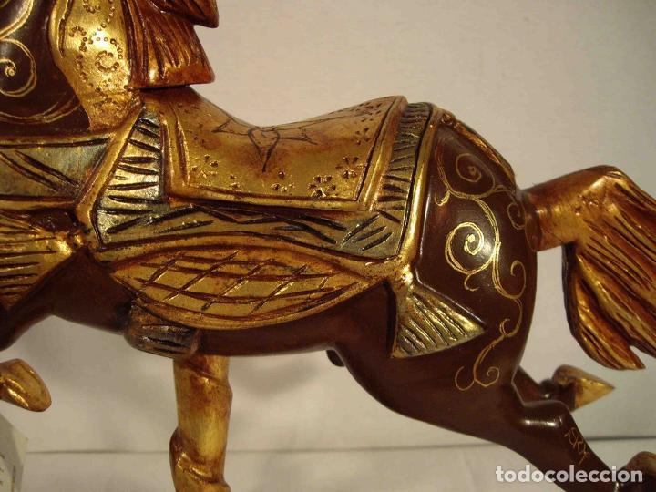Antig&uuml;edades: FIGURA CABALLO MADERA - Foto 3