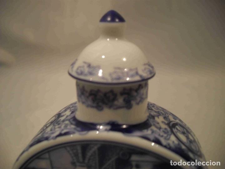 Antig&uuml;edades: BOTELLA PORCELANA X 9 - Foto 6