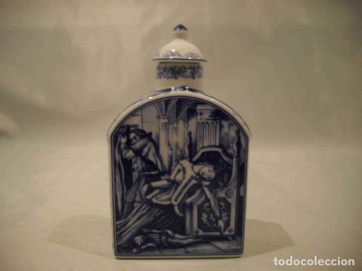 Antig&uuml;edades: BOTELLA PORCELANA X 9 - Foto 1