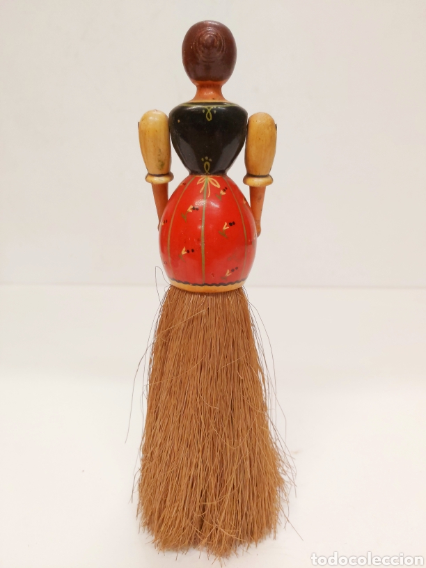 Antig&uuml;edades: Cepillo madera policromada 21cm - Foto 2