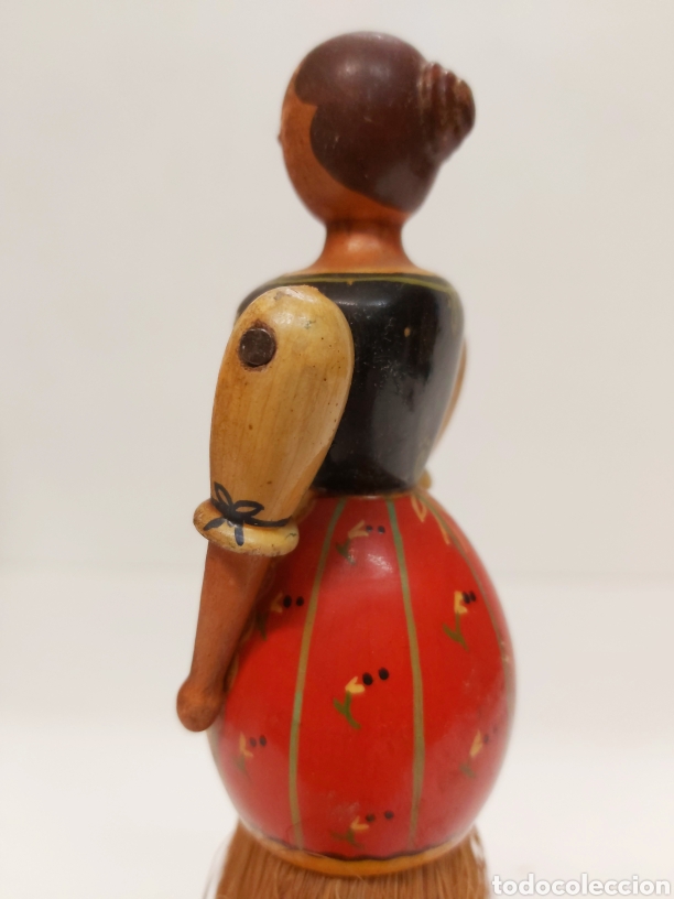Antig&uuml;edades: Cepillo madera policromada 21cm - Foto 4