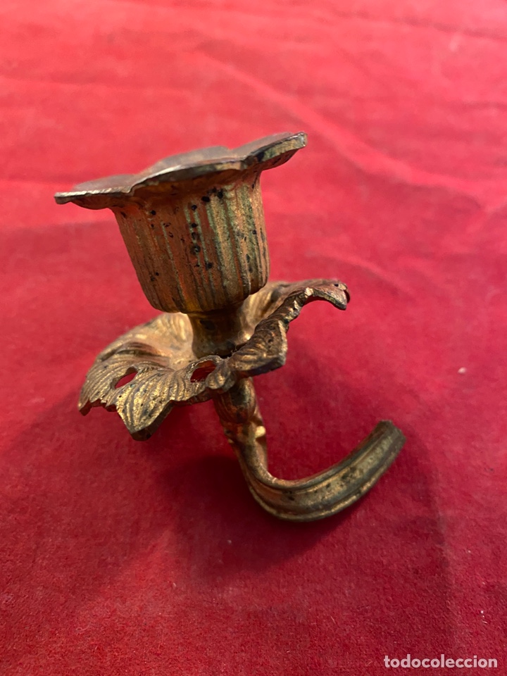 Antig&uuml;edades: Pieza bronce portavelas - Foto 1