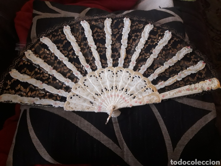 Antig&uuml;edades: Antiguo abanico, de celuloide y puntillas - Foto 1