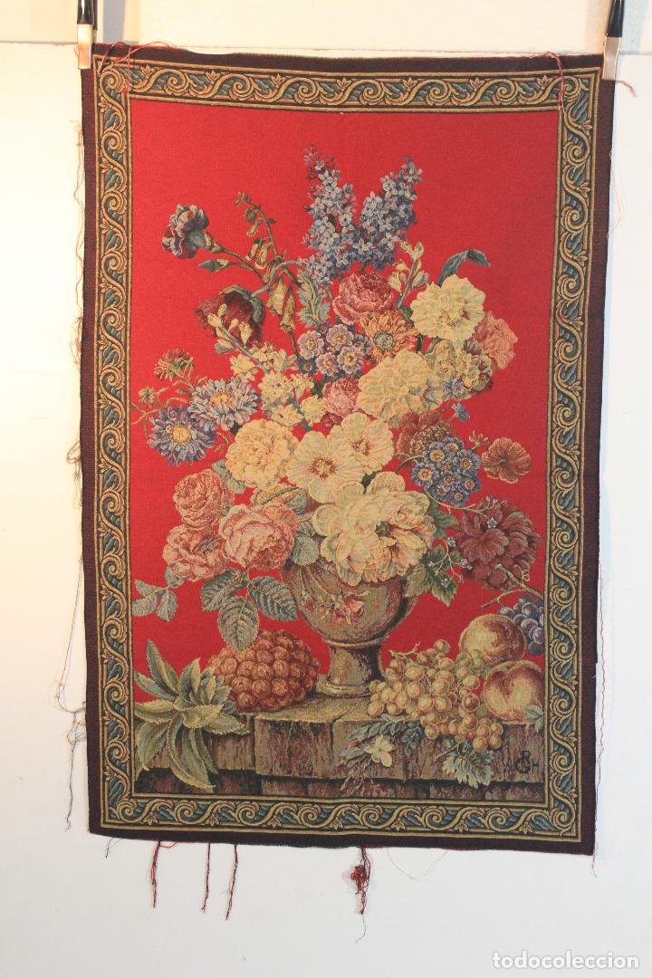 Antig&uuml;edades: TAPIZ BODEGON ROJO &nbsp;&nbsp;&nbsp;&nbsp;&nbsp;&nbsp;&nbsp;&nbsp;&nbsp;&nbsp;&nbsp;&nbsp;&nbsp;&nbsp;&nbsp;&nbsp;&nbsp;&nbsp;&nbsp; - Foto 1