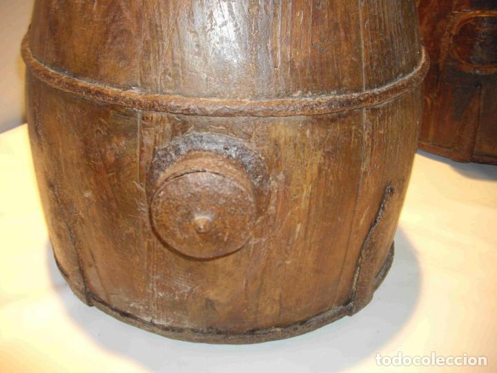 Antig&uuml;edades: TINAJA MADERA HIERRO - Foto 3