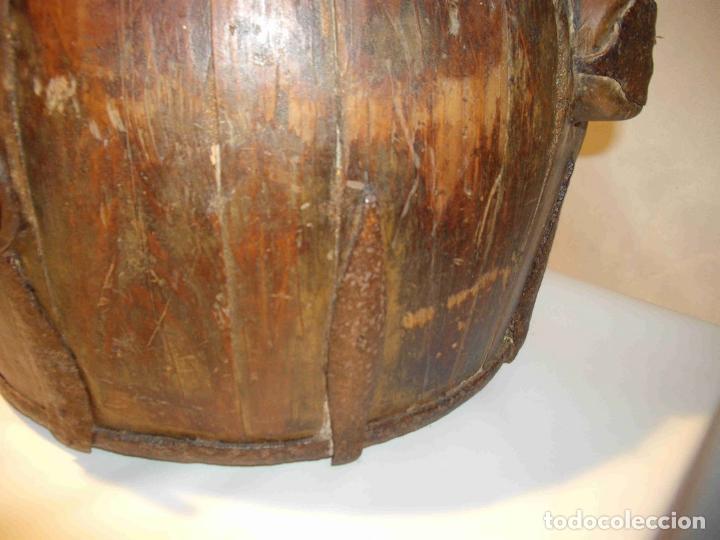 Antig&uuml;edades: TINAJA MADERA HIERRO - Foto 5