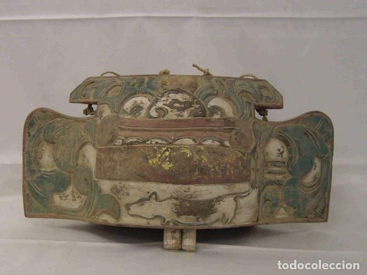 Antig&uuml;edades: CAMPANA DE MADERA - Foto 2