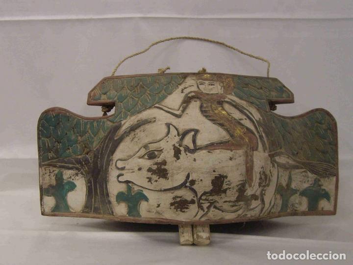 Antig&uuml;edades: CAMPANA DE MADERA - Foto 1