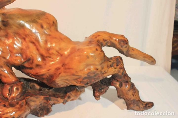 Antig&uuml;edades: FIGURA TALLA RAIZ TORO - Foto 4
