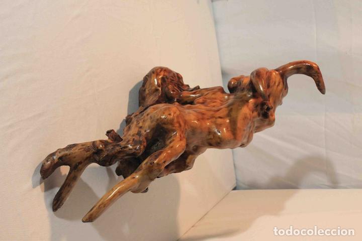 Antig&uuml;edades: FIGURA TALLA RAIZ TORO - Foto 5
