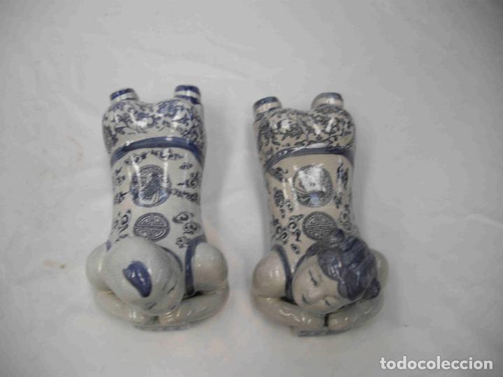 Antig&uuml;edades: ALMOHADA PAREJA AZUL - Foto 2